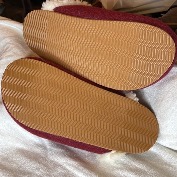 Lands' End Women's Felt Scuff Slippers Embroidered Soft Sherpa Lined sz 7 - Picture 7 of 12